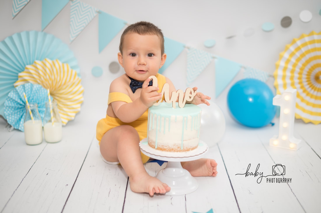 Sesión Smash Cake Álvaro alegre